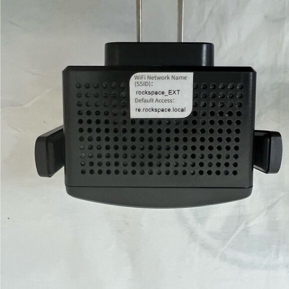 Rock Space AC1200 Dual Band WiFi Repeater with Access Ethernet Port - Black - Picture 6 of 7